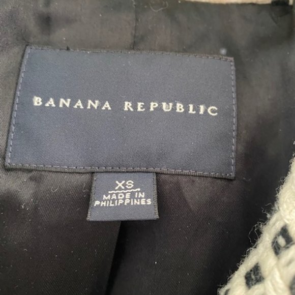 Banana Republic Black & White checked coat - Picture 6 of 6